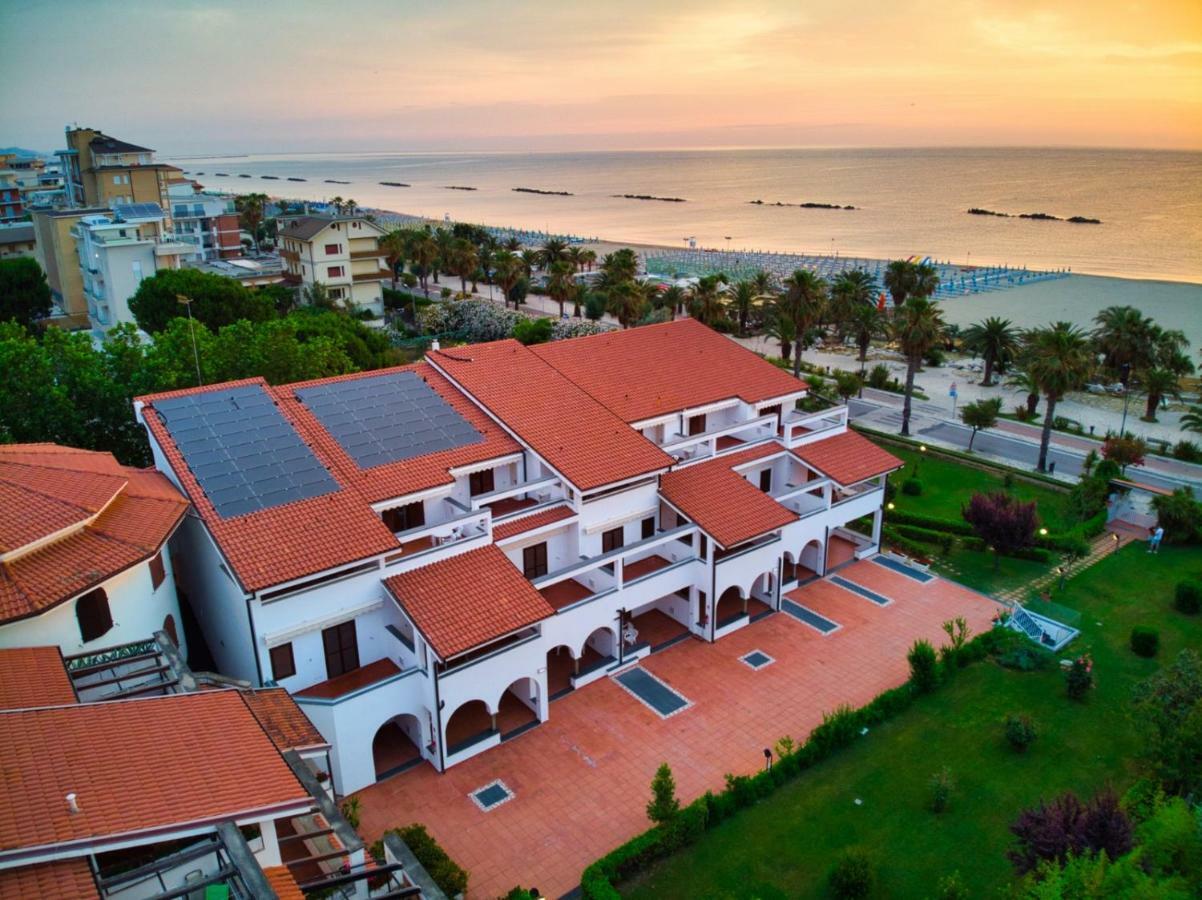 Residence Elle San Benedetto del Tronto Exterior foto